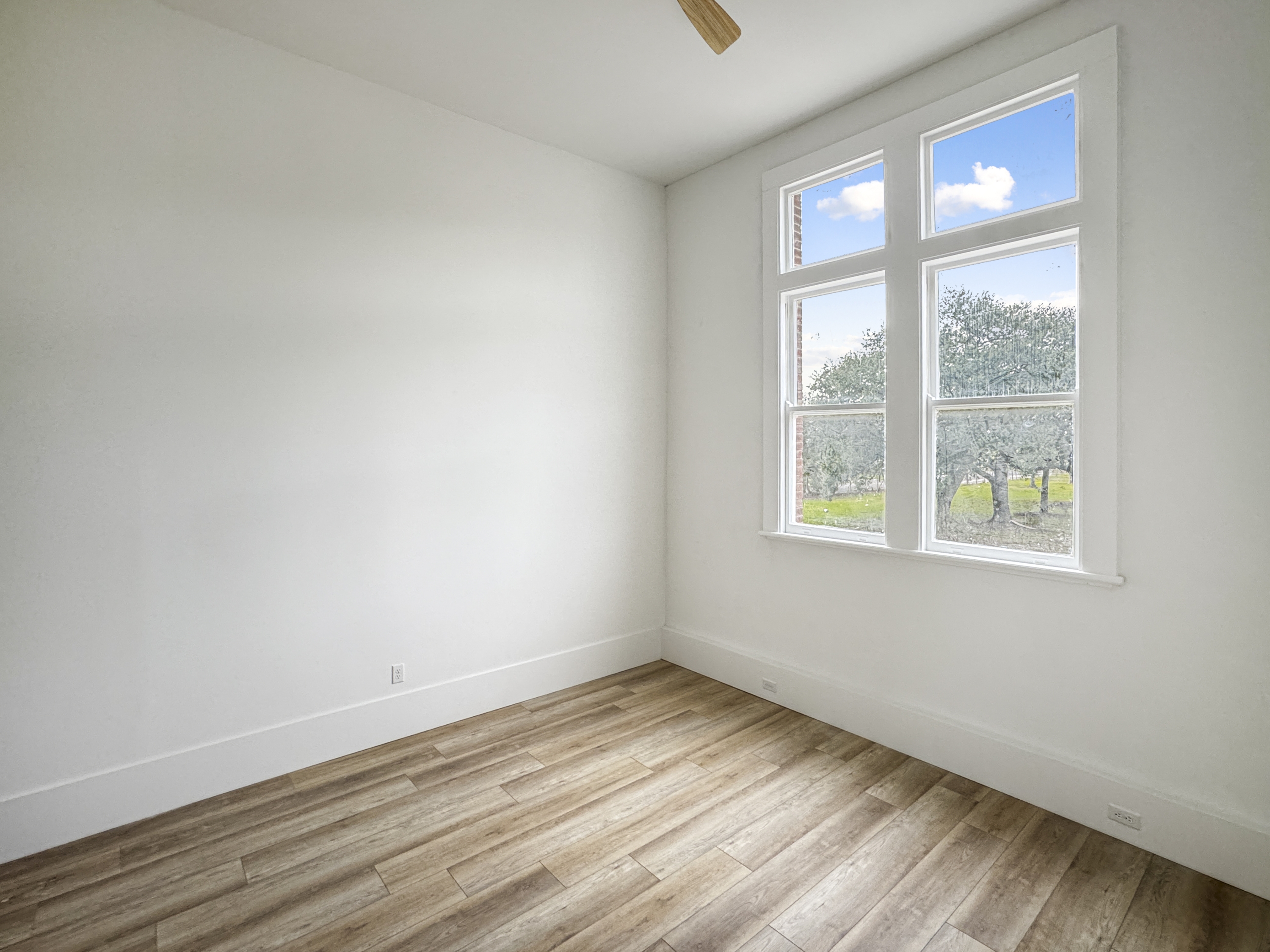 4950 Dauphine Street - 1109